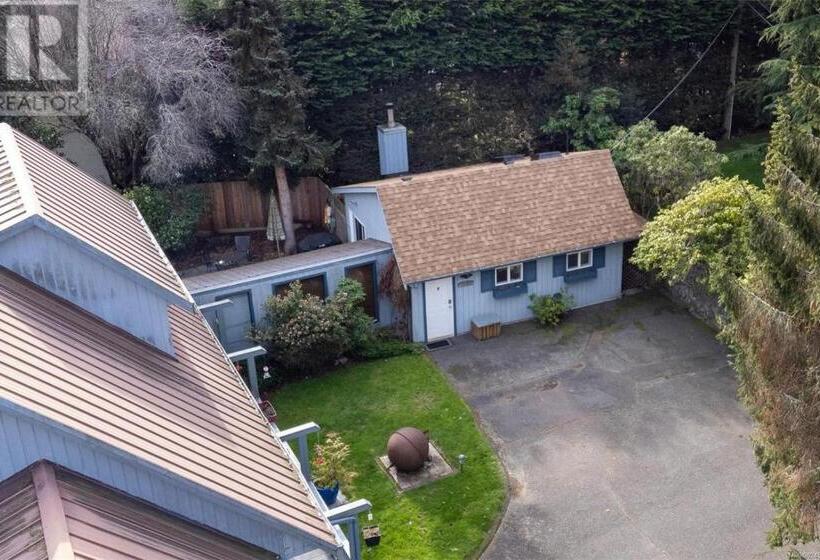 1 Yatak Odalı Ev, Salty Towers Ocean Front Cottages