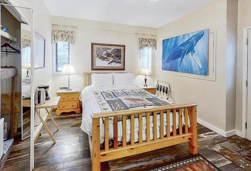 Standart Oda, Salty Towers Ocean Front Cottages