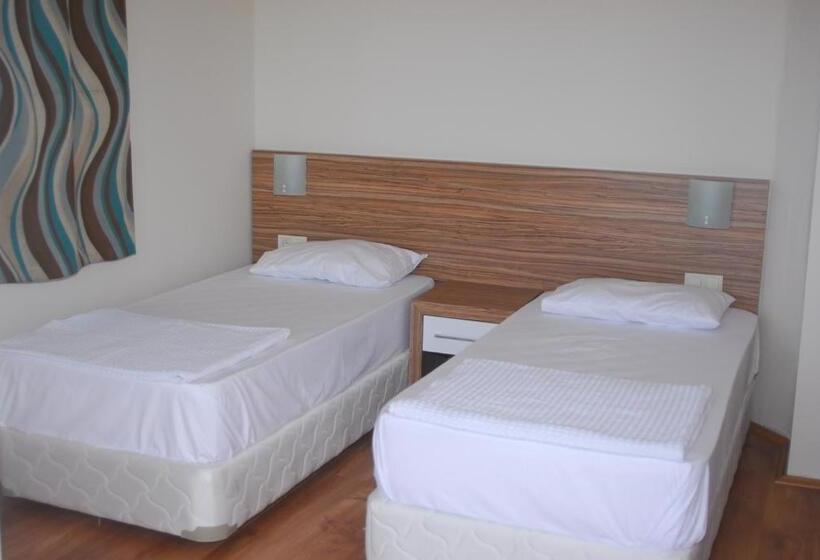 패밀리 룸, Yucesan