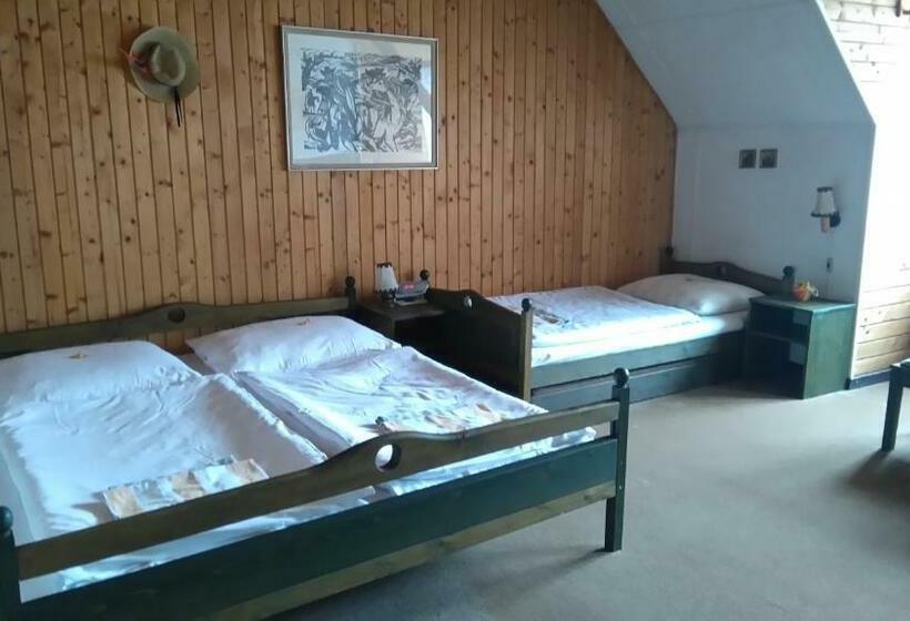 스탠다드 트리플 룸, Penzión Encián