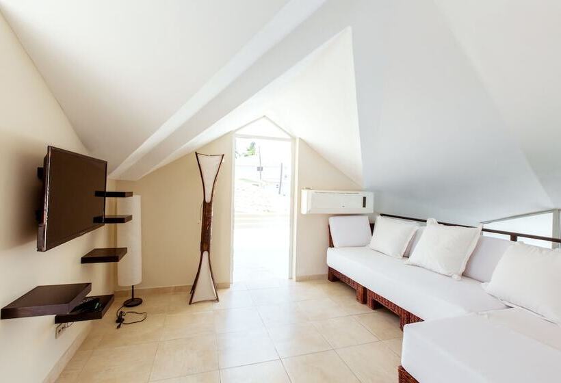 شقة ديلوكس غرفتين نوم, Las Terrazas Vip Pool Beach Club & Spa