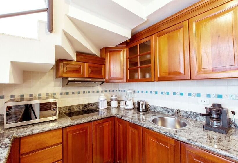 شقة ديلوكس غرفتين نوم, Las Terrazas Vip Pool Beach Club & Spa