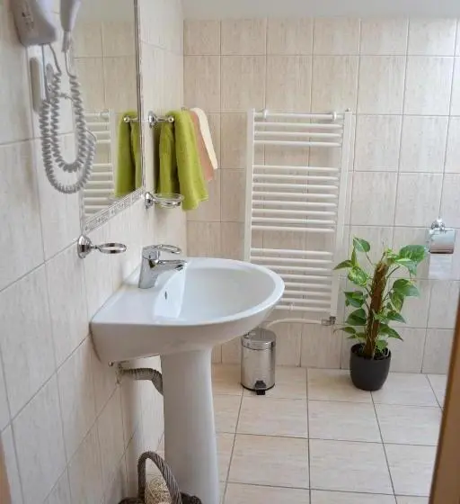 Standard-huone, Byron