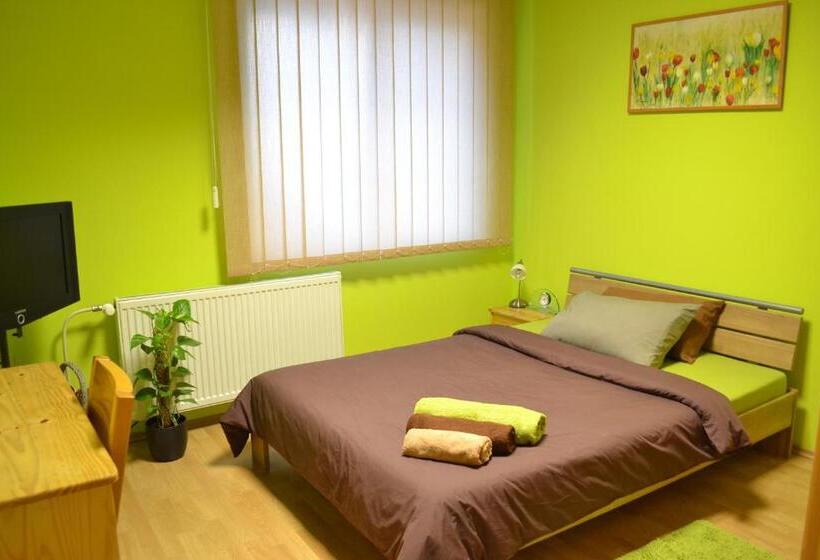 Номер Стандарт Индивидуальный, Byron