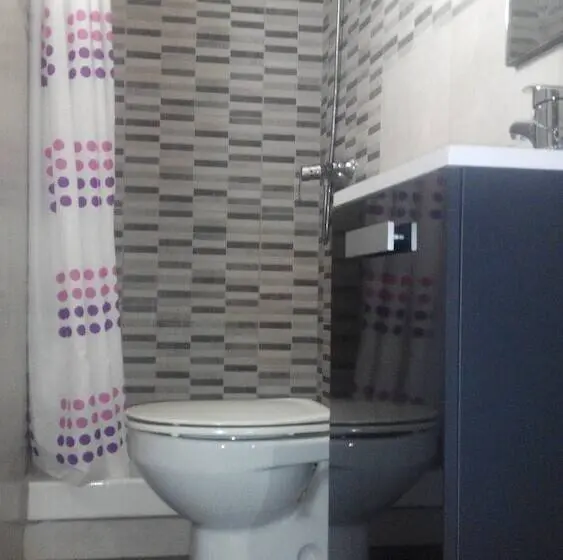 اتاق استاندارد یک نفره, Hostal Ocana Manilva
