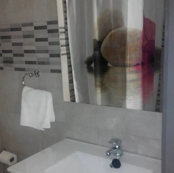 اتاق پرمیوم, Hostal Ocana Manilva
