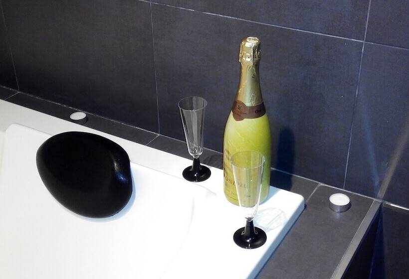 סוויטה עם ג'קוזי, Hostal Ocana Manilva