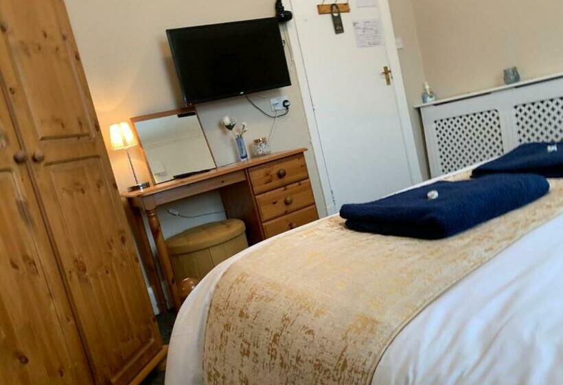 غرفة قياسية, Knighton Lodge