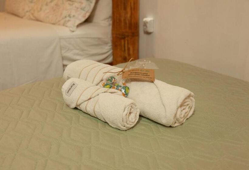 Chambre Triple Standard, Pousada Das Meninas