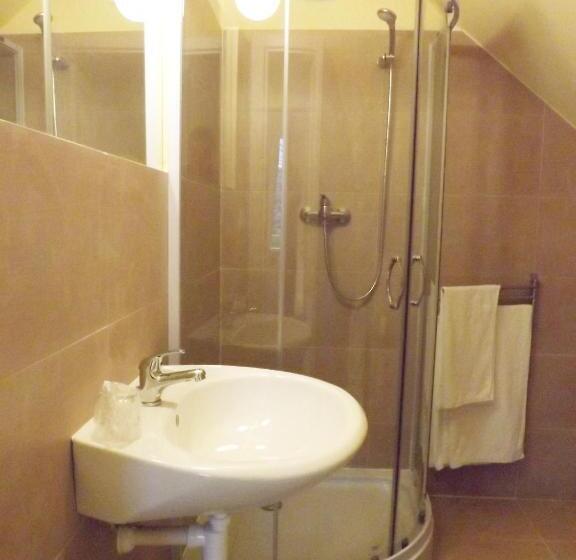 标准间, Villa Sipeky