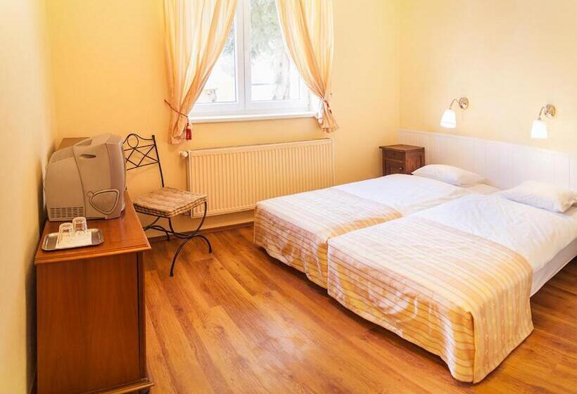 标准间, Villa Sipeky