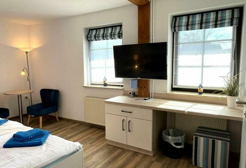 غرفة قياسية مزوَّدة بتراس, Pension Windrose