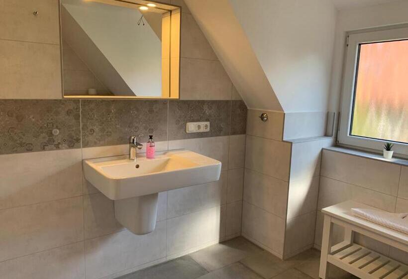 إستوديو قياسى, Pension Windrose