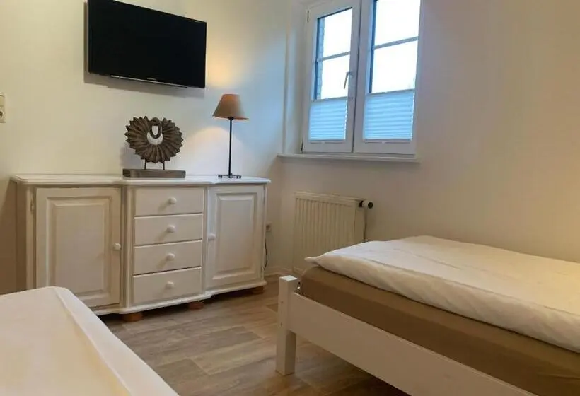 Huoneisto 1 Makuuhuone Parveke, Pension Windrose