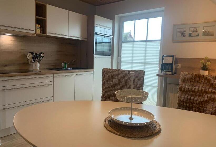 شقة غرفة نوم واحدة مزودة بشُرفة, Pension Windrose