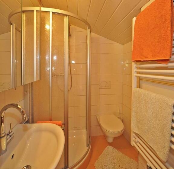 شقة غرفتين, Haus Hasslacher