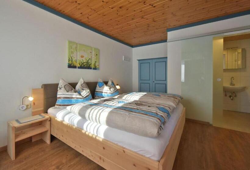 דירת חדר, Haus Hasslacher