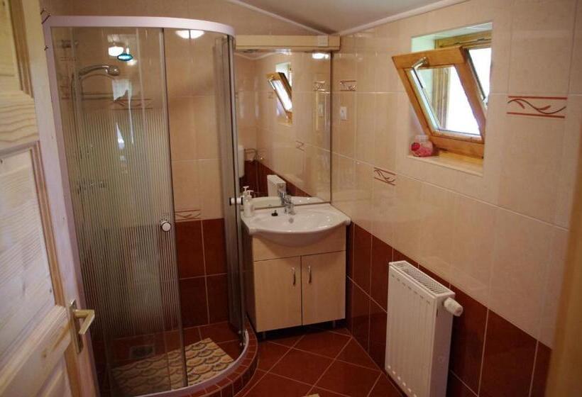 Семейные Апартаменты, Horváth Kert Vendégház