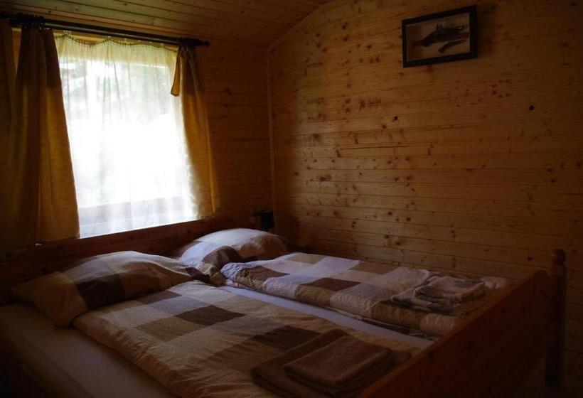 Семейные Апартаменты, Horváth Kert Vendégház