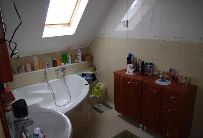 Апартаменты 3 Спальни, Horváth Kert Vendégház