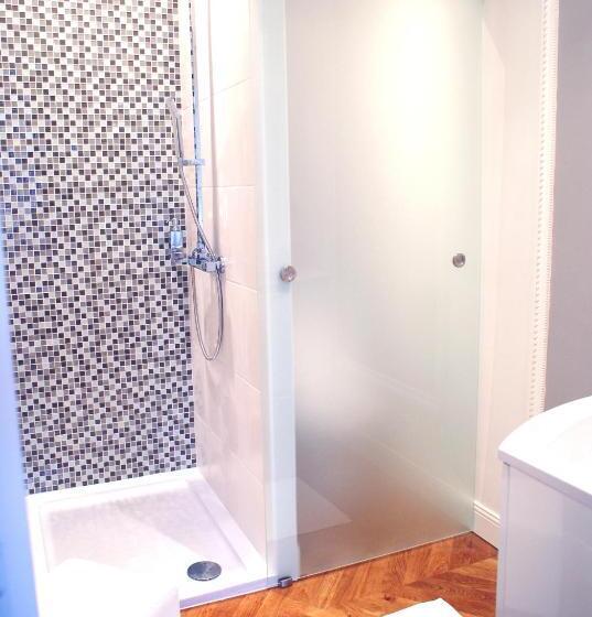 اتاق سوپریور, La Gougeonnais