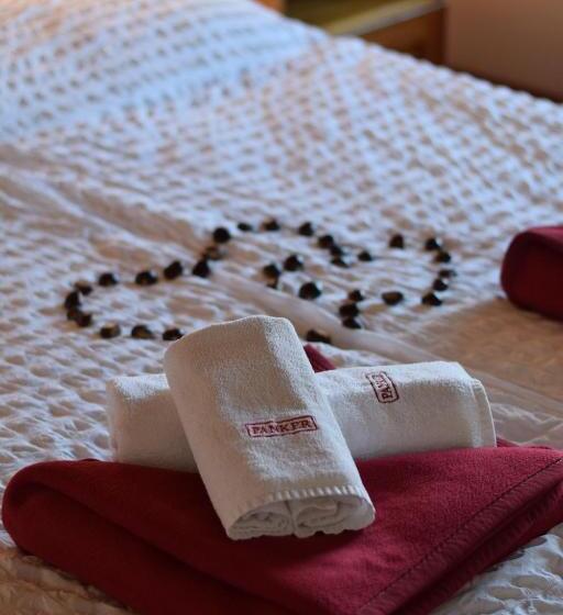 اتاق استاندارد سه نفره, Rooms And Apartments Panker