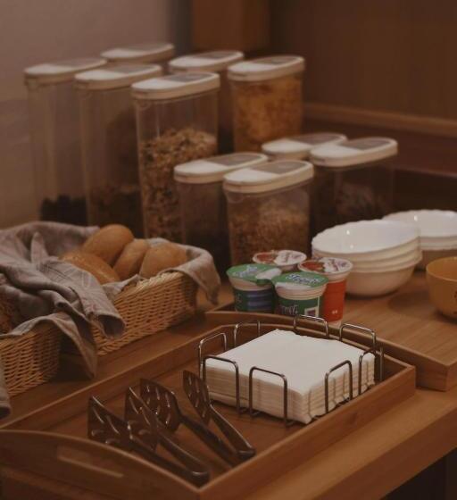 اتاق استاندارد سه نفره, Rooms And Apartments Panker