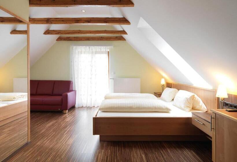 Standardrum med Balkong, Weingut Skoff Original