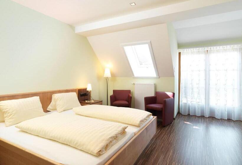 Standardrum med Balkong, Weingut Skoff Original