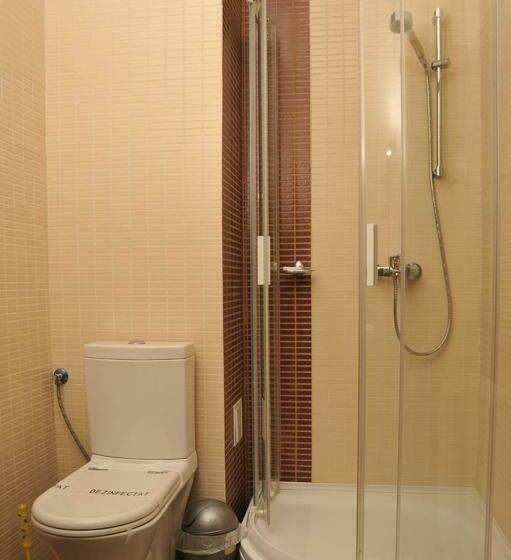 标准间, Pensiunea Kenza