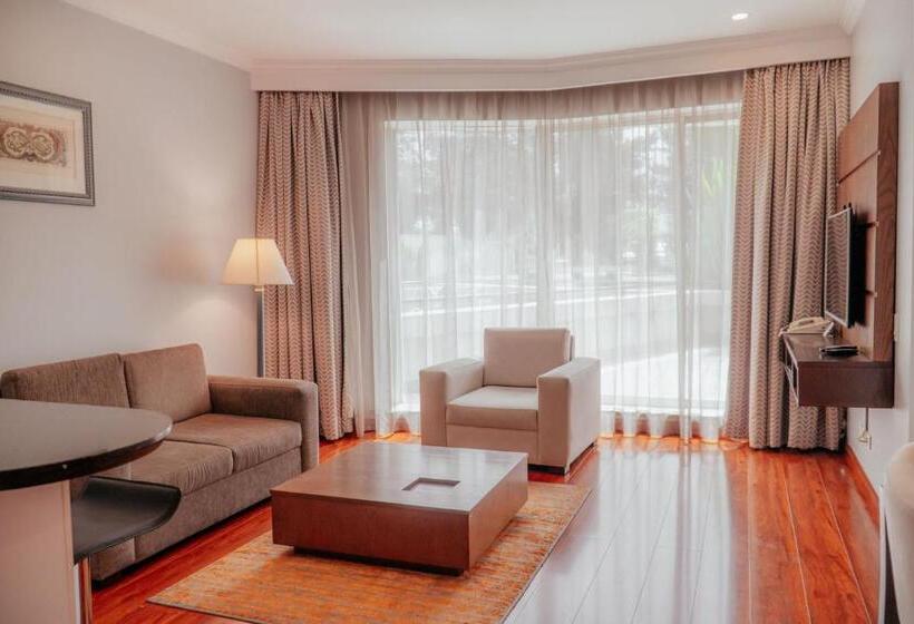 Suíte 2 Dormitórios, Aparta  Torres De Suites