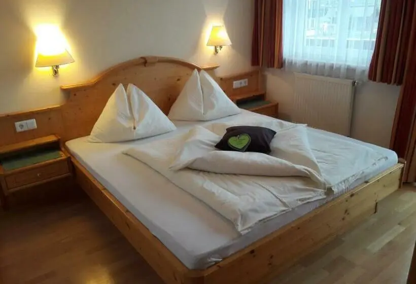 バルコニー付２ベッドルームアパートメント, Appartment Ransburggut