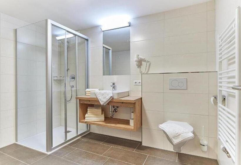 3ベッドルームアパートメント, Appartment Ransburggut