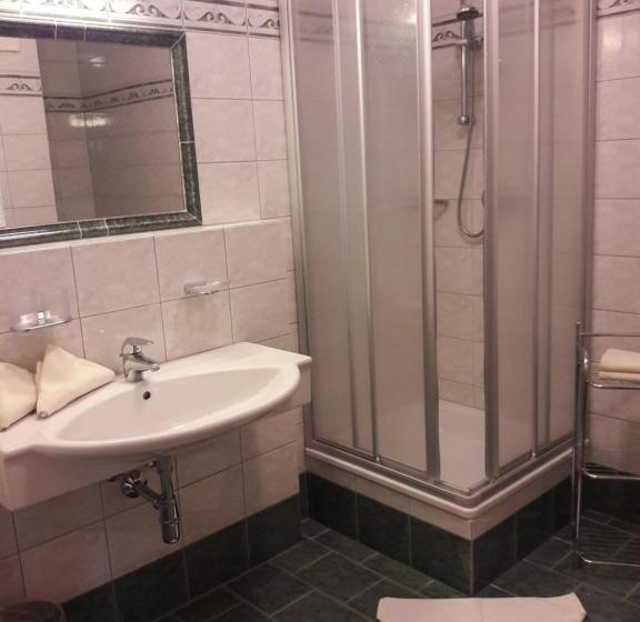 バルコニー付2ベッドルームアパートメント, Appartment Ransburggut