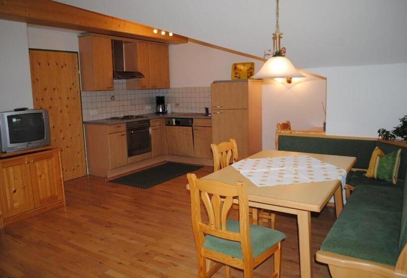 バルコニー付2ベッドルームアパートメント, Appartment Ransburggut