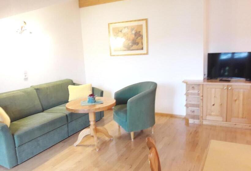 バルコニー付2ベッドルームアパートメント, Appartment Ransburggut