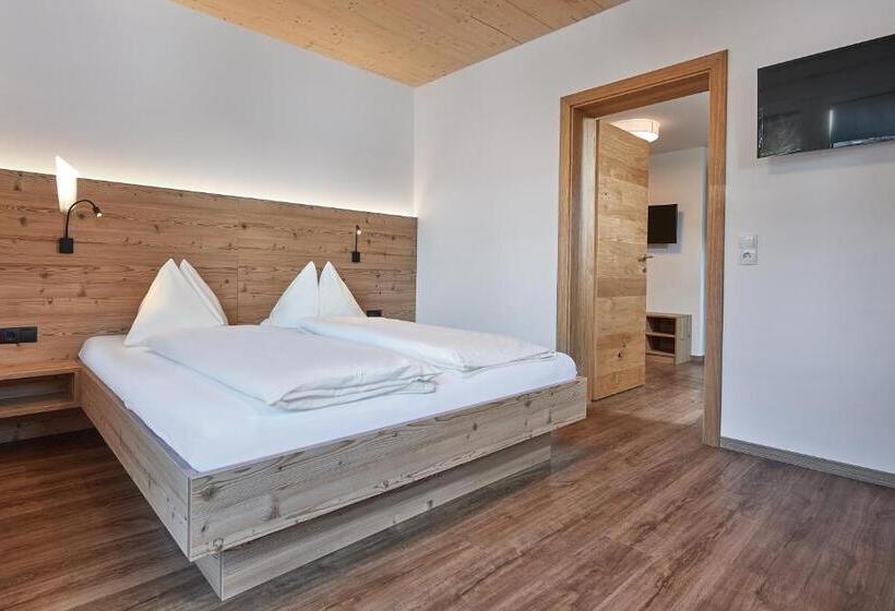 バルコニー付き1ベッドルームアパートメント, Appartment Ransburggut