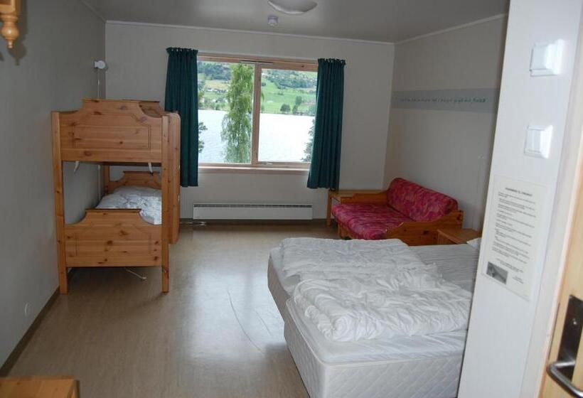 חדר משפחתי, Lyngmo Gjestehus