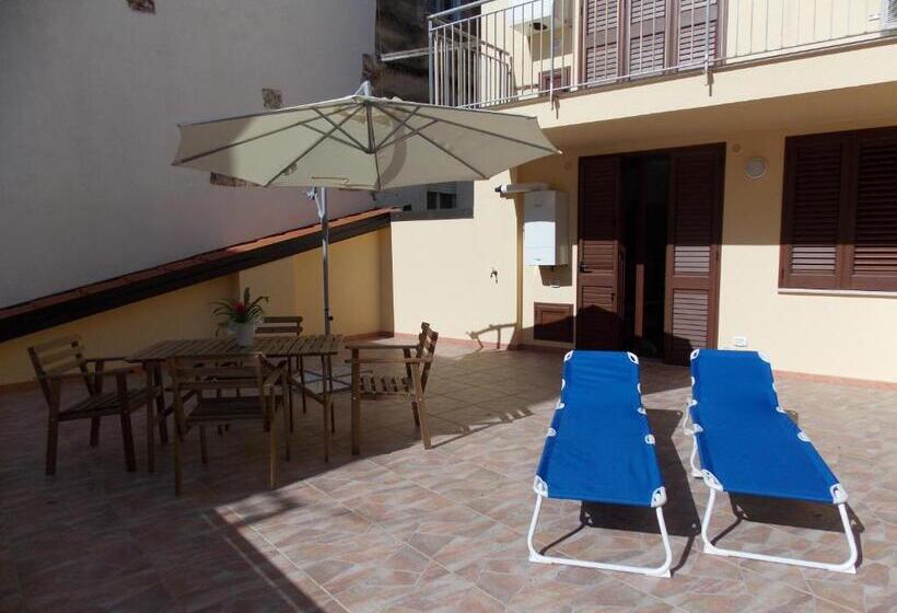 テラス付き１ベッドルームアパートメント, Residence Ideal