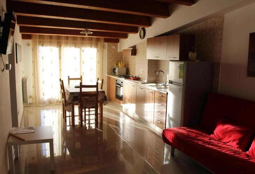 テラス付き１ベッドルームアパートメント, Residence Ideal