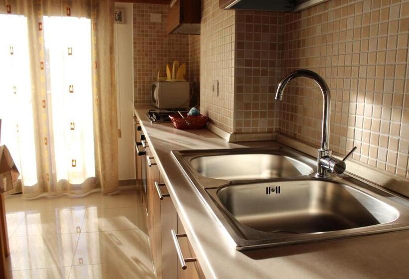 テラス付き１ベッドルームアパートメント, Residence Ideal