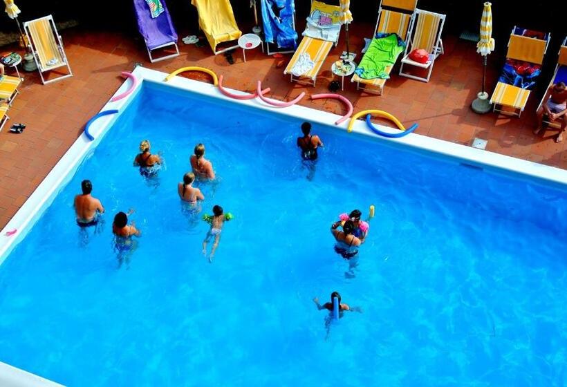 带1个卧室带泳池的公寓, Residence Orchidea