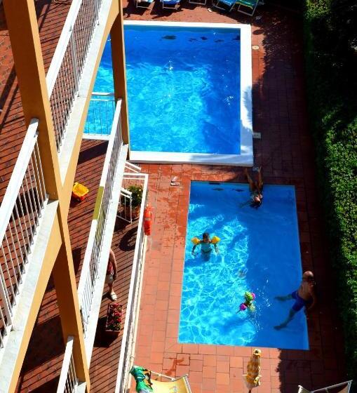 带1个卧室带泳池的公寓, Residence Orchidea