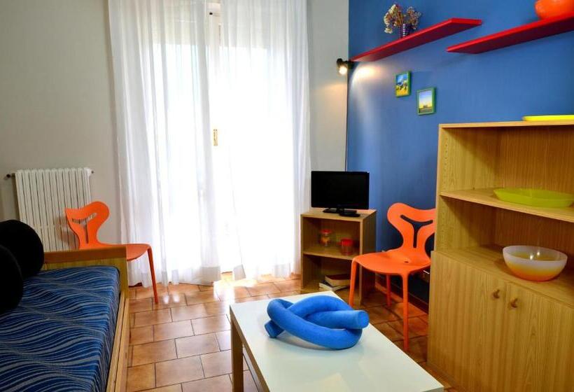 带1个卧室带泳池的公寓, Residence Orchidea