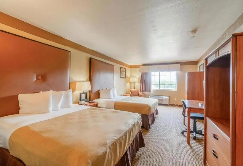 身障者適用スタンダードルーム, Texan Inn By Oyo Beeville Us 181
