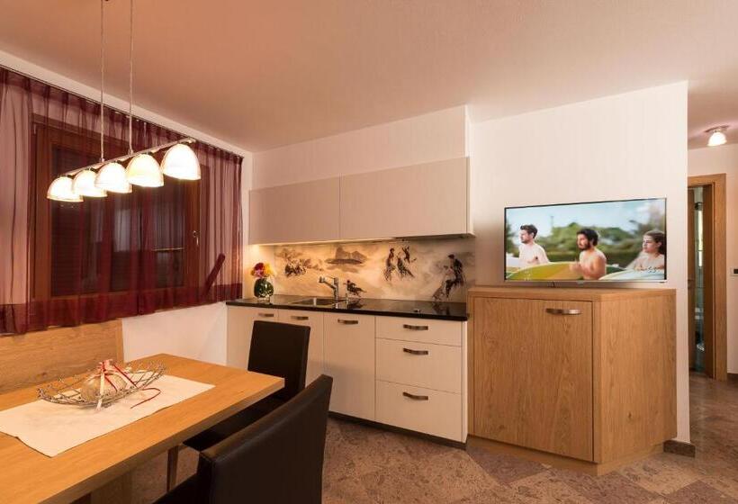 バルコニー付き1ベッドルームアパートメント, Alpin Sport