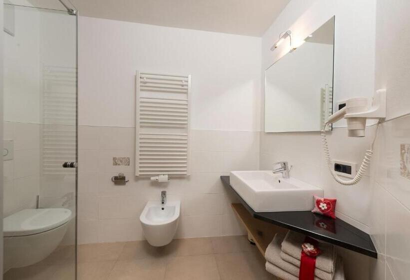 バルコニー付2ベッドルームアパートメント, Alpin Sport