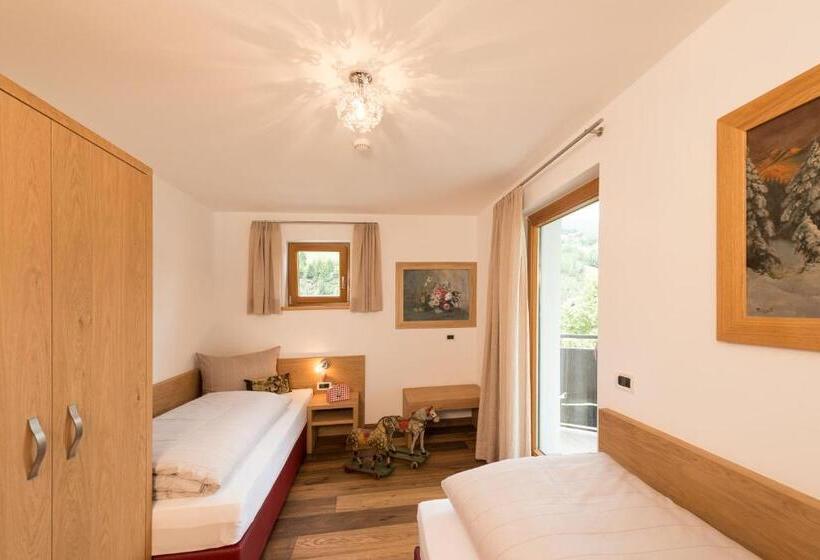 バルコニー付2ベッドルームアパートメント, Alpin Sport