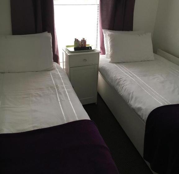 شقة غرفتين, Ardern