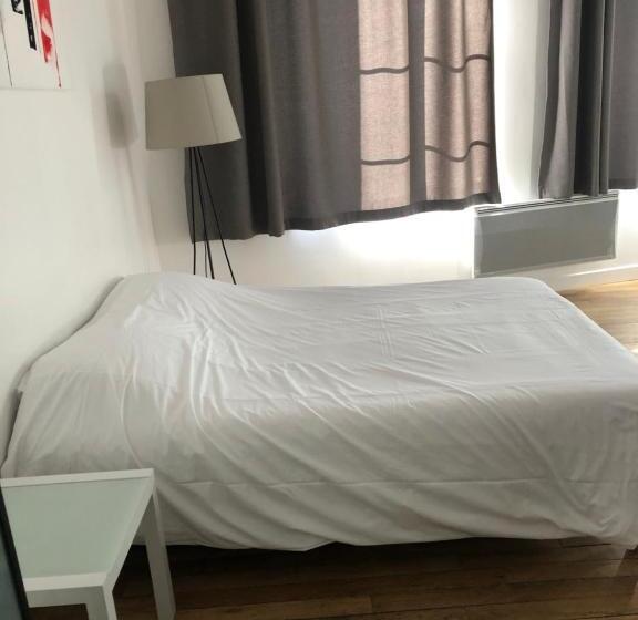 חדר סטודיו סטנדרד, Som Home